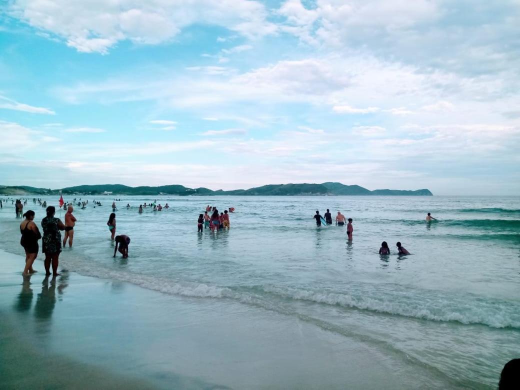 Apartamento Mobiliado 10 Minutos Da Praia Do Forte Cabo Frio Luaran gambar